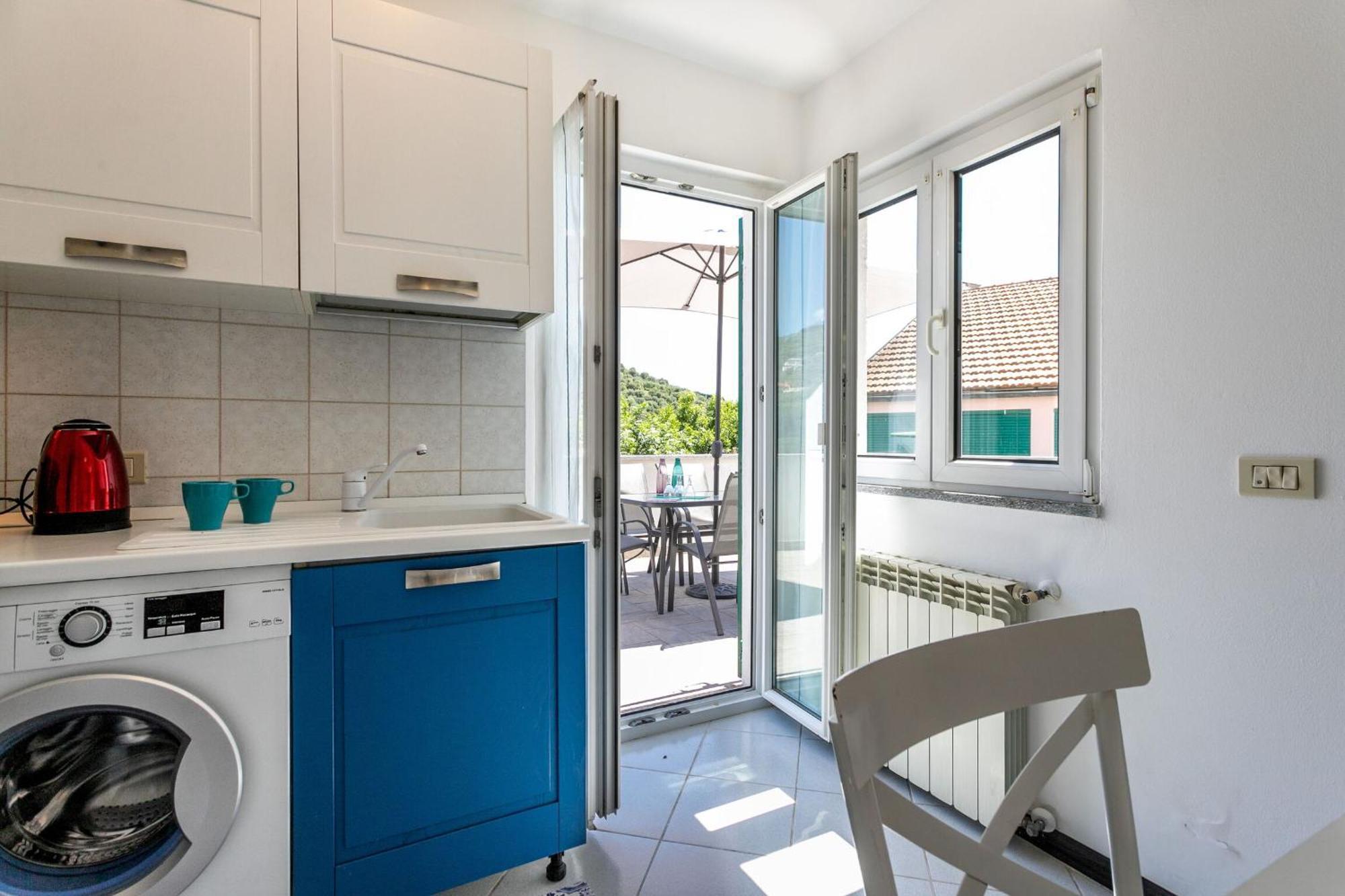 Villa Zafferano Suites เชลเล ลีกูเร ภายนอก รูปภาพ